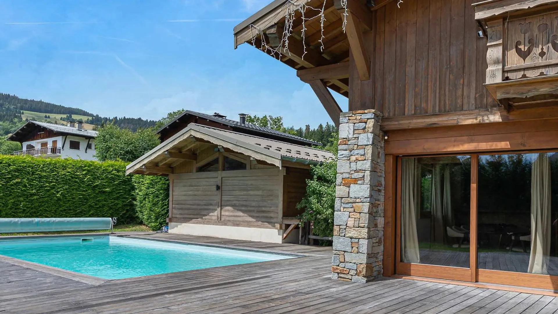 Chalet De Luxe Avec Piscine Et Espace Jeux, Proche Centre De Megeve - Fr-1-569-140 0*,  France